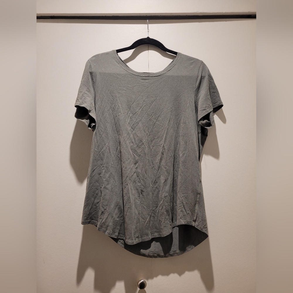 Love Curved-Hem Crewneck T-Shirt